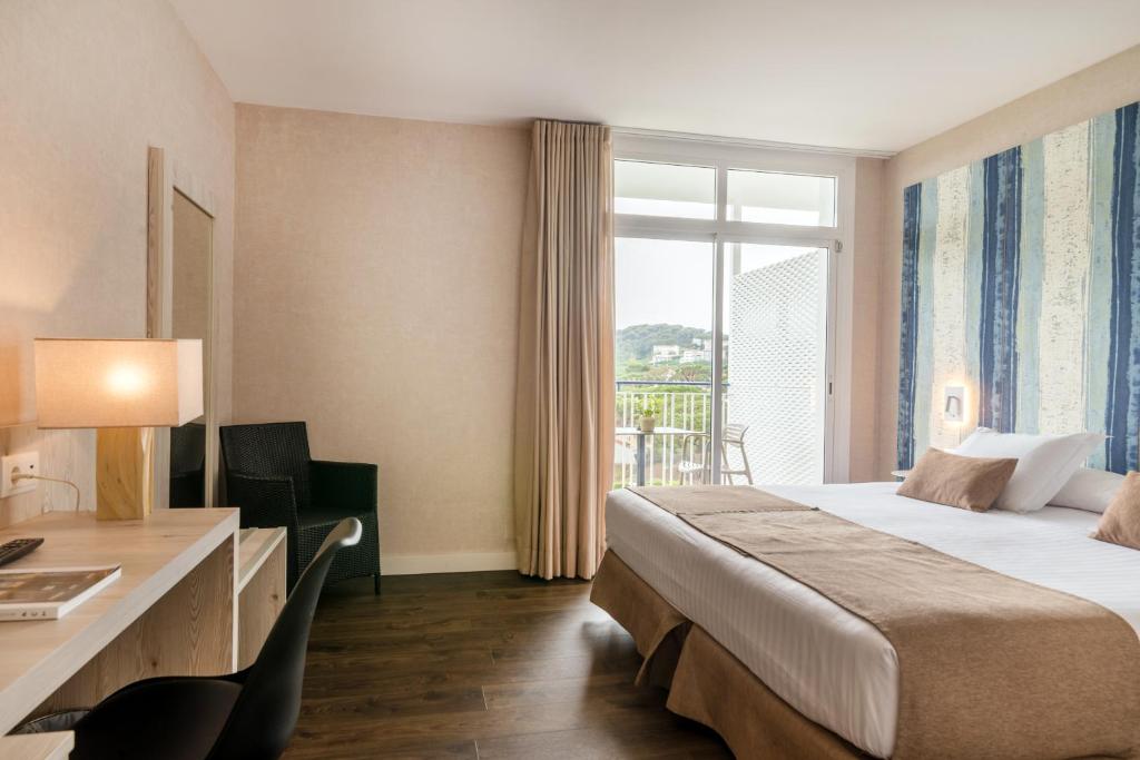 Hotel Alga - Superior Double Or Twin Room With Sea View