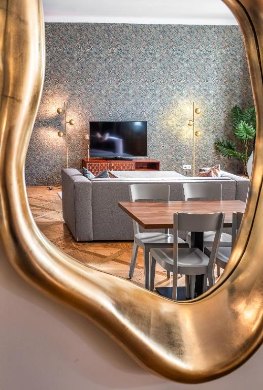 Golden Angel Suites by Adrez - Resim 12