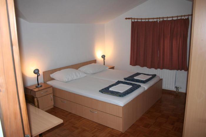 Guesthouse Jelić - Triplo Stanza Di Base Con Bagno In Comune