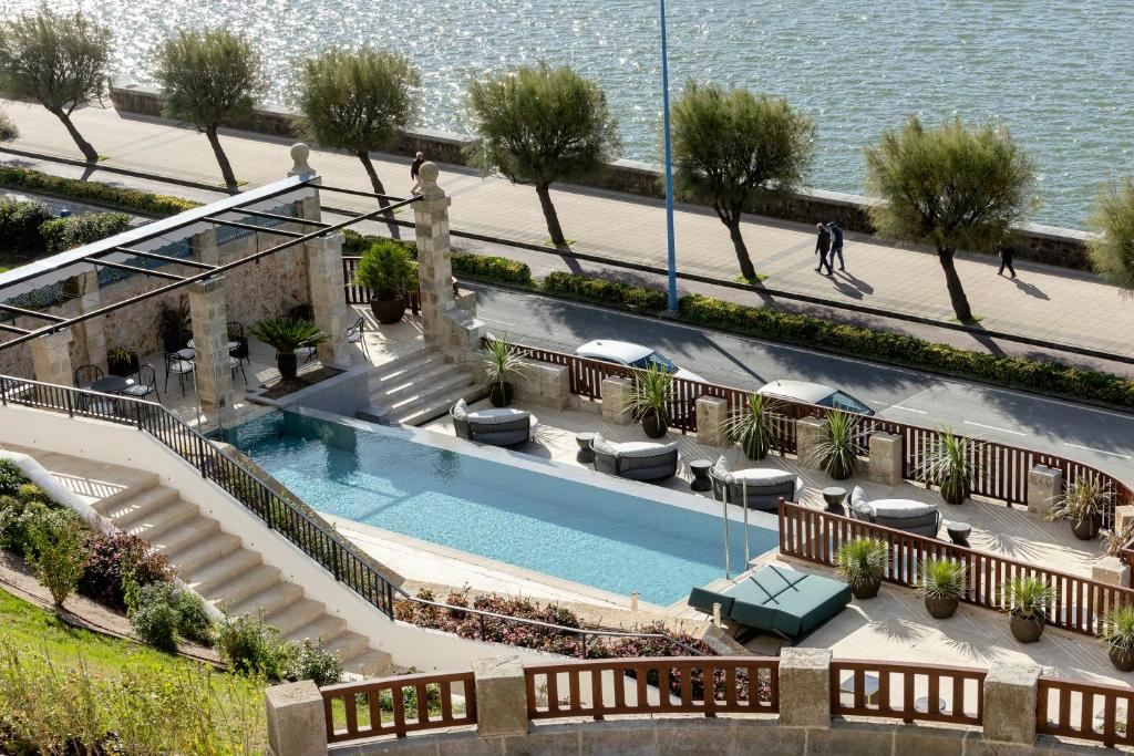 Бассейн в Palacio Arriluce Hotel - The Leading Hotels of the World или поблизости