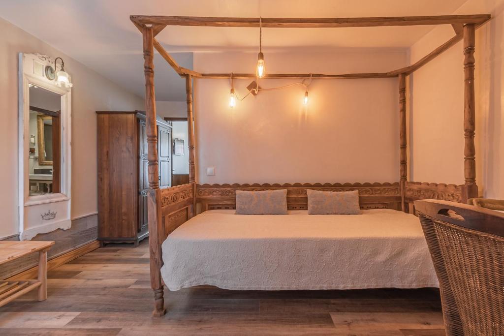 Postel nebo postele na pokoji v ubytování Villas D. Dinis - Charming Residence (adults only)