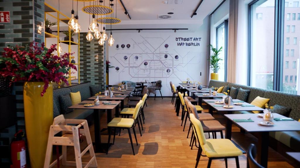 Vienna House Easy by Wyndham Berlin Potsdamer Platz - Resim 39