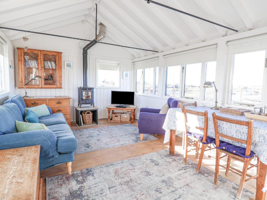 The Old Fisherman's Hut 8