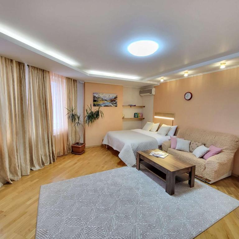 Apartment on Hryshka Street - 