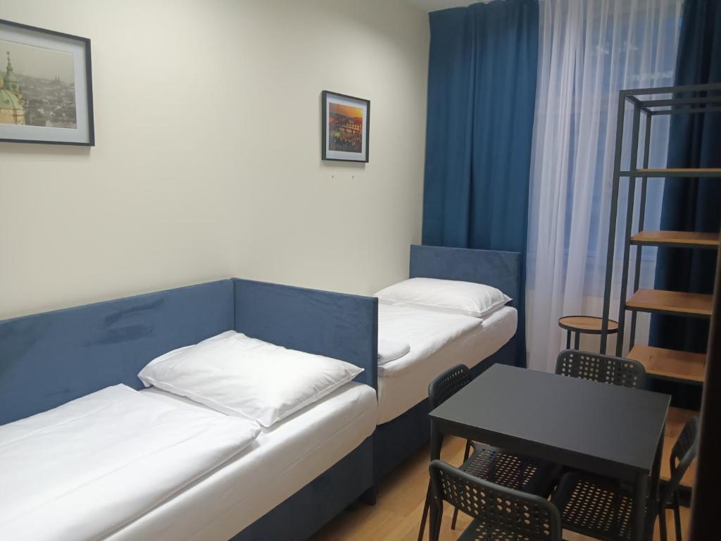 Powder Tower Suites - Resim 44