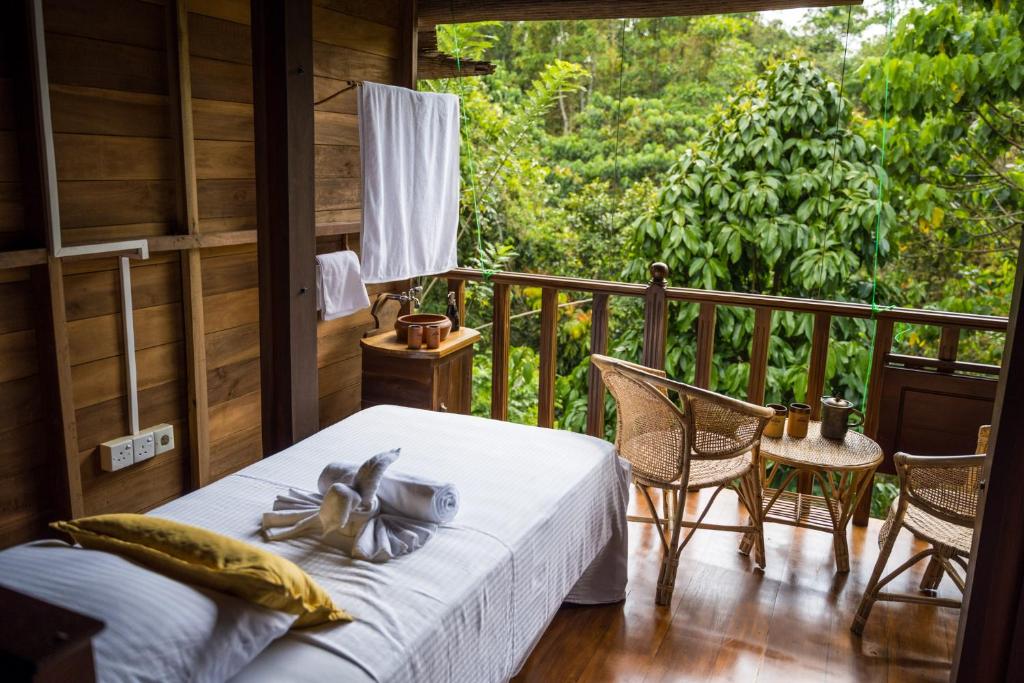 Balkón nebo terasa v ubytování Wanakaset Forest Glamping