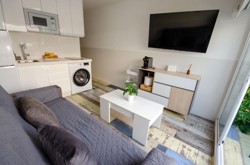 Kuchyň nebo kuchyňský kout v ubytování AUREA 5-B centro Levante