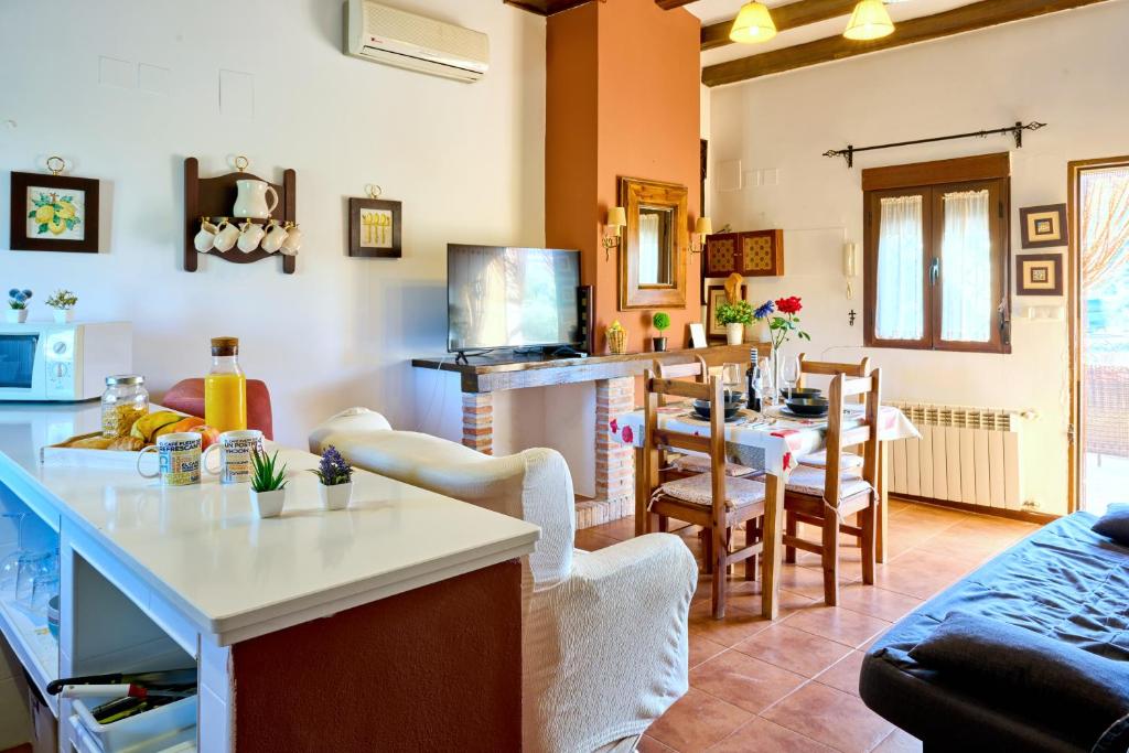 Kuchyň nebo kuchyňský kout v ubytování Apartamento Rural Villa Aurora