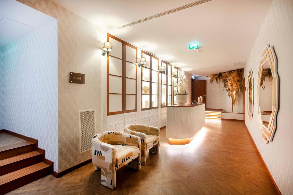 Wine & Books Porto Hotel - Small Luxury Hotels Of The World - Resim 37