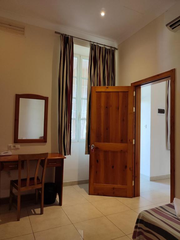 SC Club Village - Twin Room For Single Use