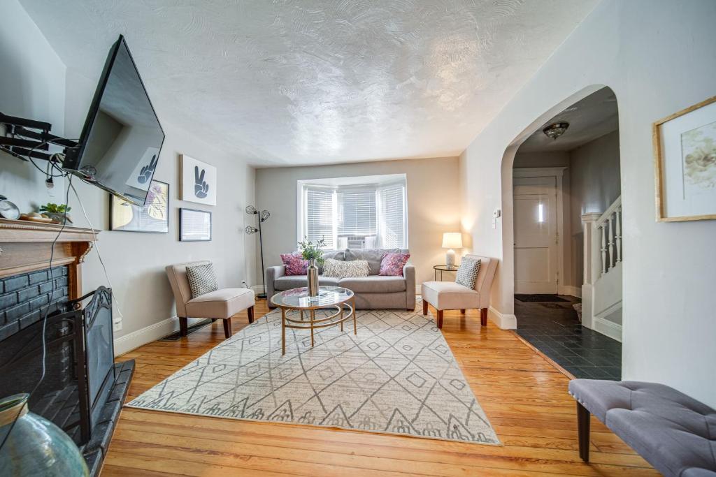 PetFriendly Cleveland Townhome, 2 Mi to Downtown!, Cleveland (updated prices 2024)