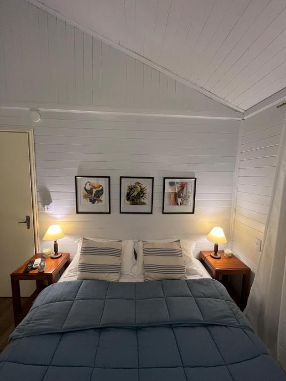 Postel nebo postele na pokoji v ubytování Exclusiva cabaña en el complejo la aventura.