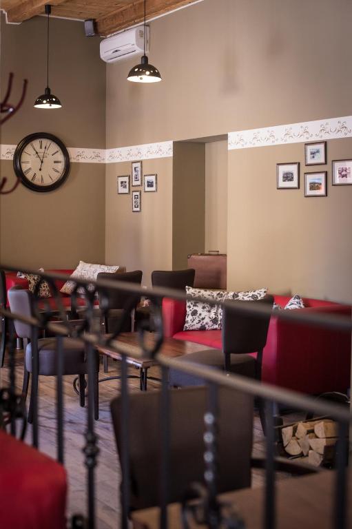 Posezení v ubytování Hotel Pri mostu