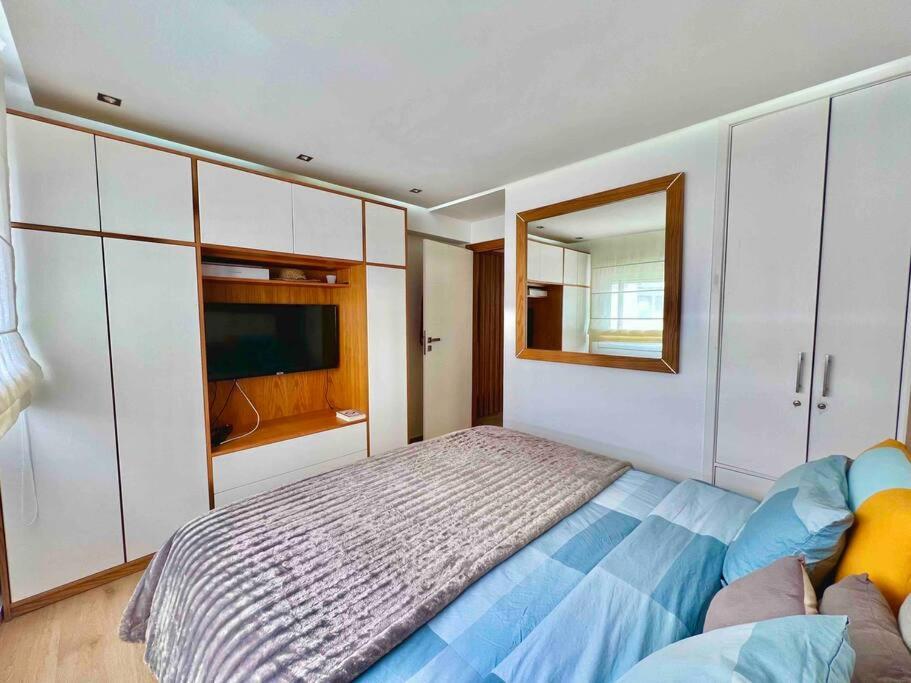 Postel nebo postele na pokoji v ubytování Appartement pieds dans l’eau M’diq