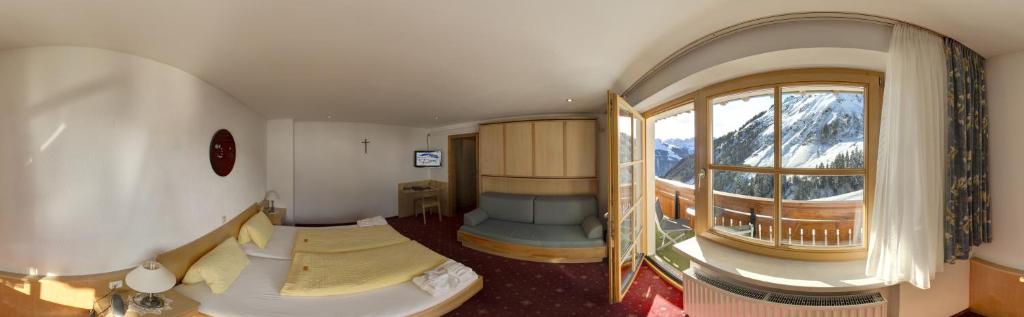 Postel nebo postele na pokoji v ubytování Natur-Genuss-Hotel Sonnasita