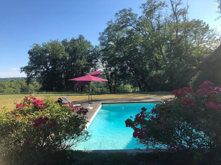 Piscina a Havre de paix: maison de campagne avec piscine o a prop