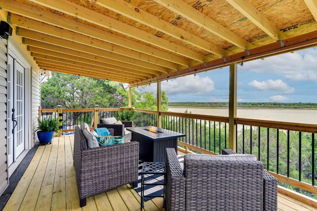 Texas Vacation Rental with Lake Granbury Views!, Granbury (updated