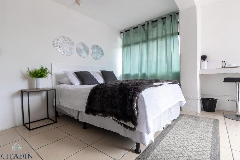 Hotel Citadin Zona 4 - Chambre Double De Luxe Avec Balcon