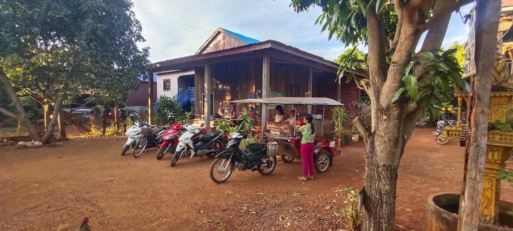 Hosté ubytování Tree Trails Homestay & Offers Jungle Trekk-Scooter For Rental