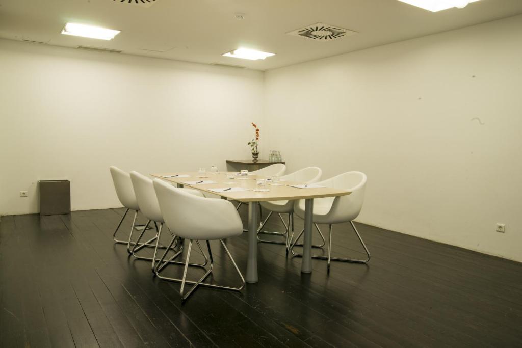 Hotel Jeronimos 8 - Resim 35