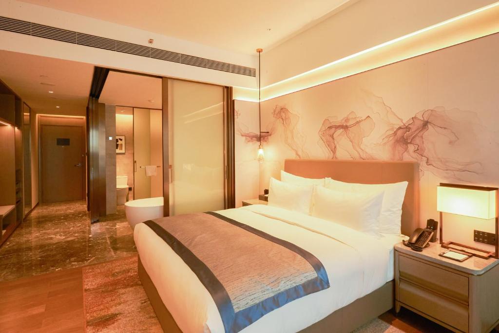 LN Dongfang Hotel Pazhou-Free Shuttle Buses and Registration Counter for Purchasing Agents during the Canton Fair - Salle Royale Exécutive