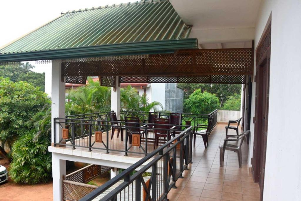 Balkón nebo terasa v ubytování Queen Inn Anuradhapura
