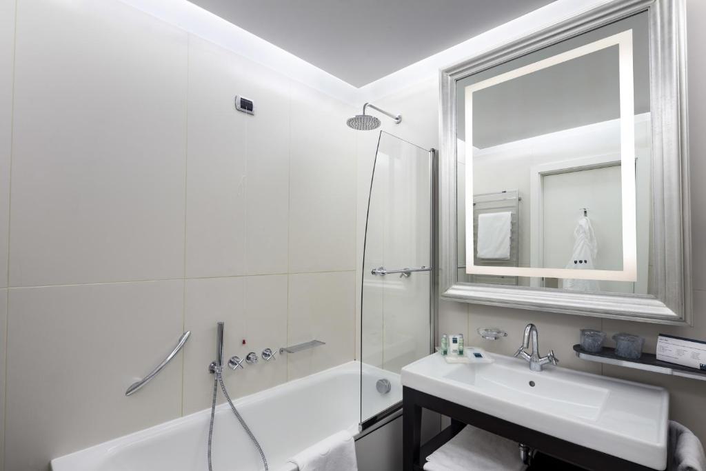Koupelna v ubytování UNA HOTELS Cusani Milano