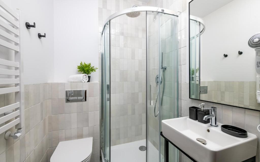 Noclegi Zelazna 51 - Resim 25