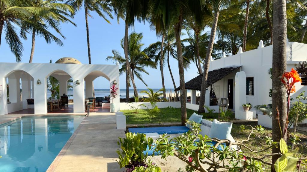 Bazén v ubytování Sawa Sawa Beach House nebo v jeho okolí