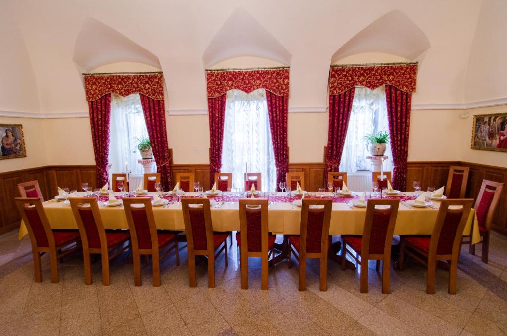 Restaurace v ubytování Penzión Kastiel Hanus