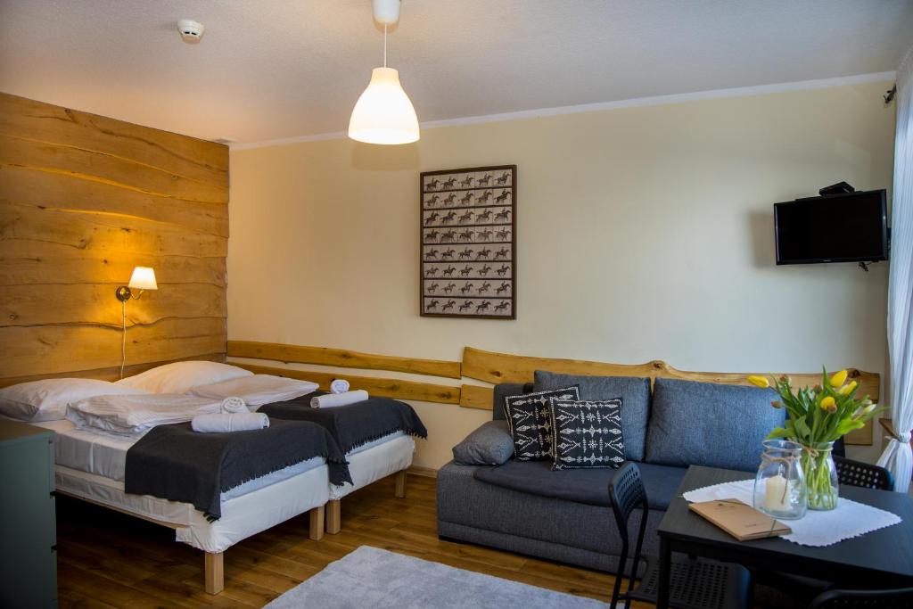 Pensjonat Iskra - Habitación Cuádruple Con Baño