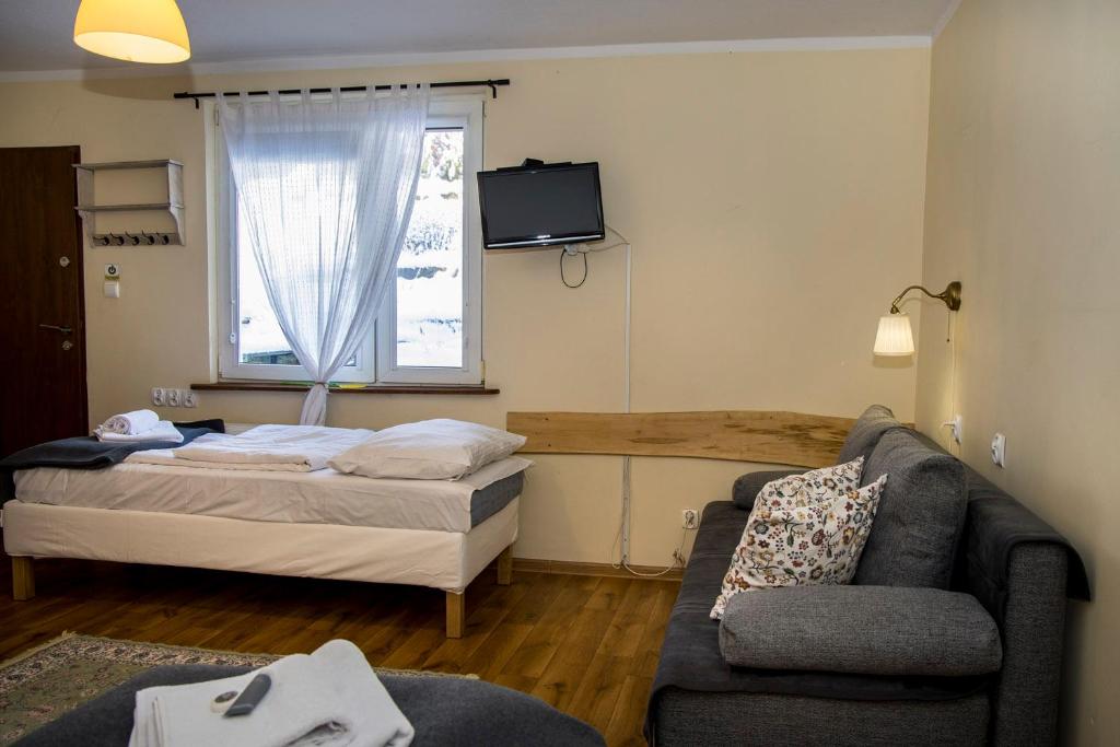 Pensjonat Iskra - Habitación Cuádruple Con Baño