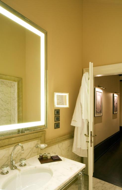 Hotel L'Orologio Firenze - WTB Hotels - 4