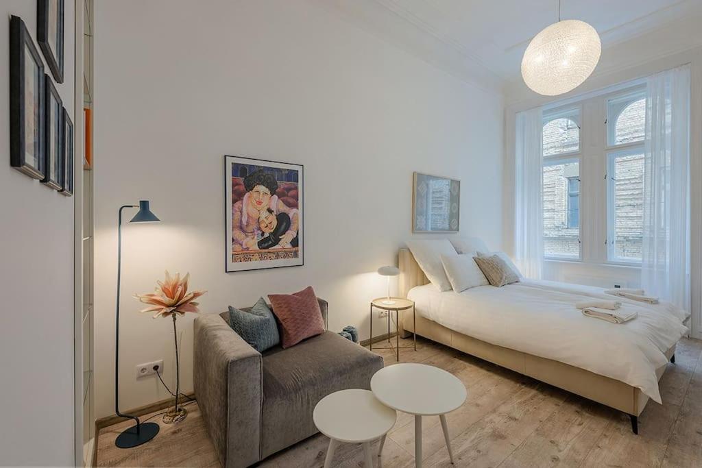 Venus Apartments - Budapest Opera Location Suite 1061 Budapest, 39 Paulay Ede utca kép - 1