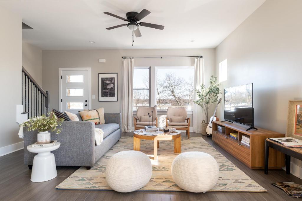 Urban by AvantStay Elegant East Nashville Condo Hip Trendy Area - Дом с 3 спальнями