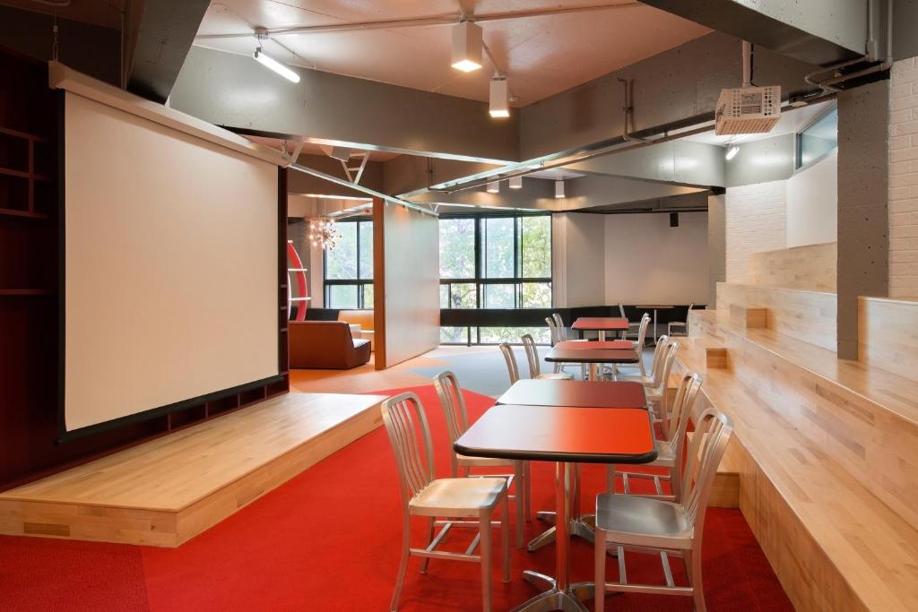 Posezení v ubytování ZUM Auberge d'été - Université de Montréal