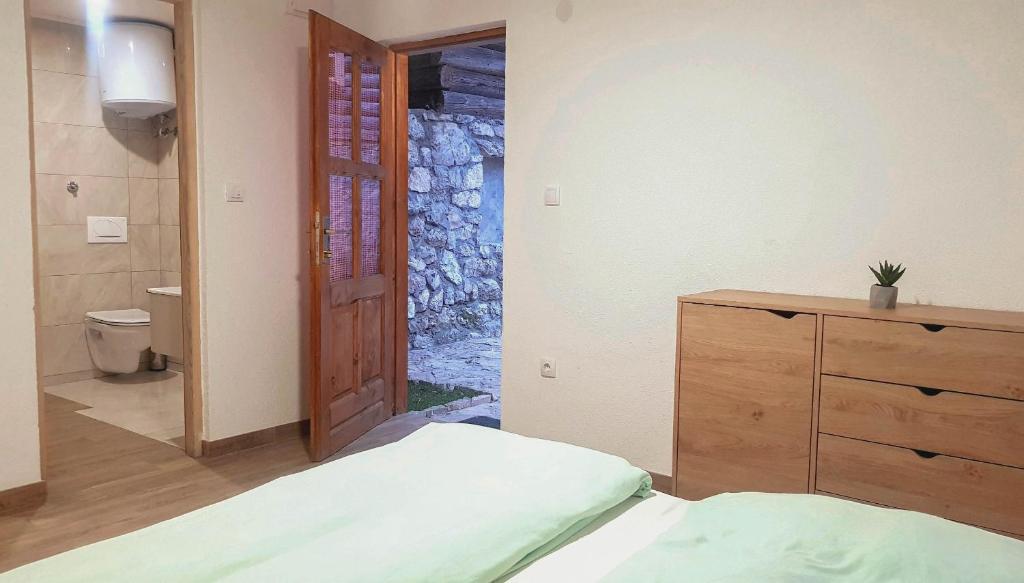 Postel nebo postele na pokoji v ubytování Rafting Camp Encijan