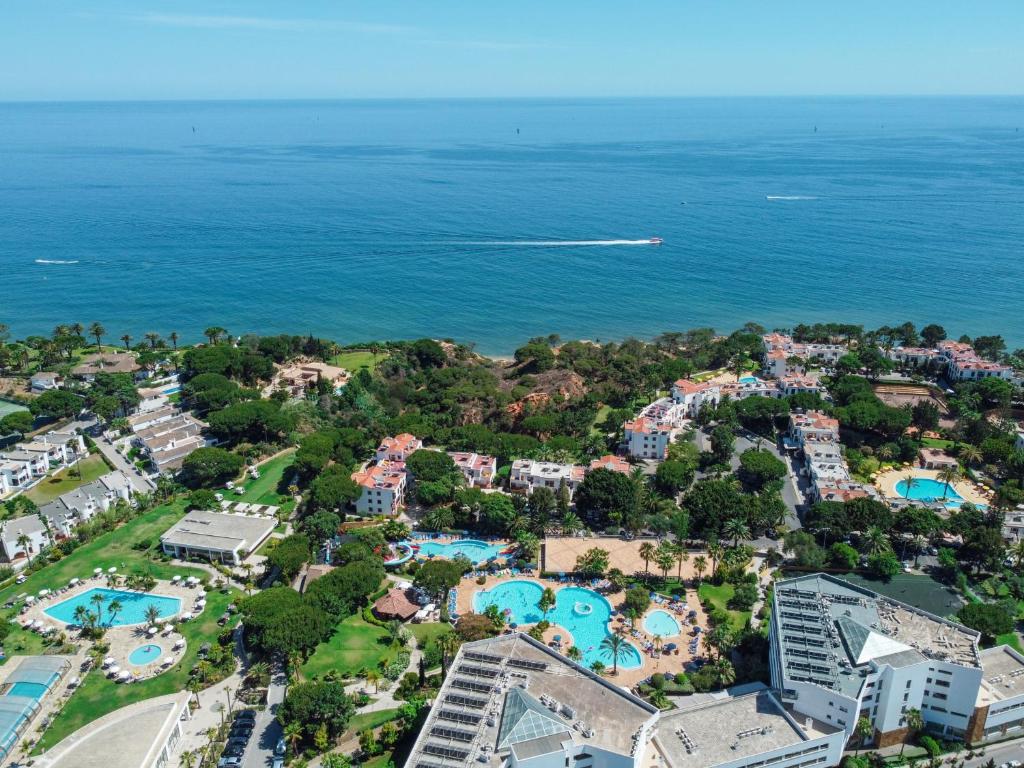 Een algemene foto of uitzicht op zee vanuit het aparthotel