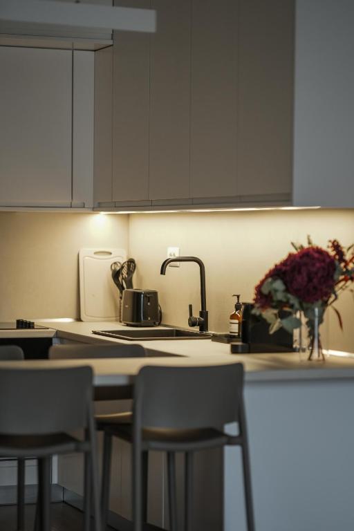 Ral Apartments