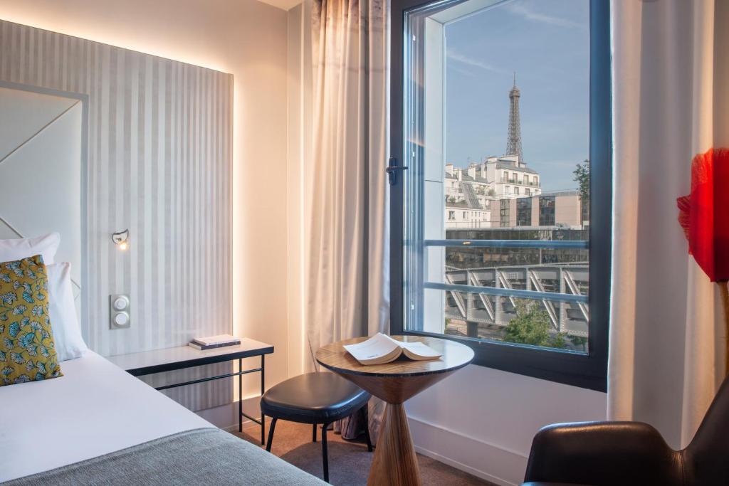 
Double Room with Eiffel Tower View – 3rd and 4th floor
