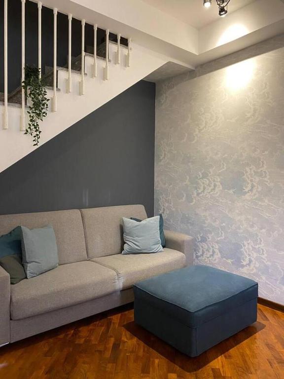 A seating area at Design Villa with parking Navigli area Milan