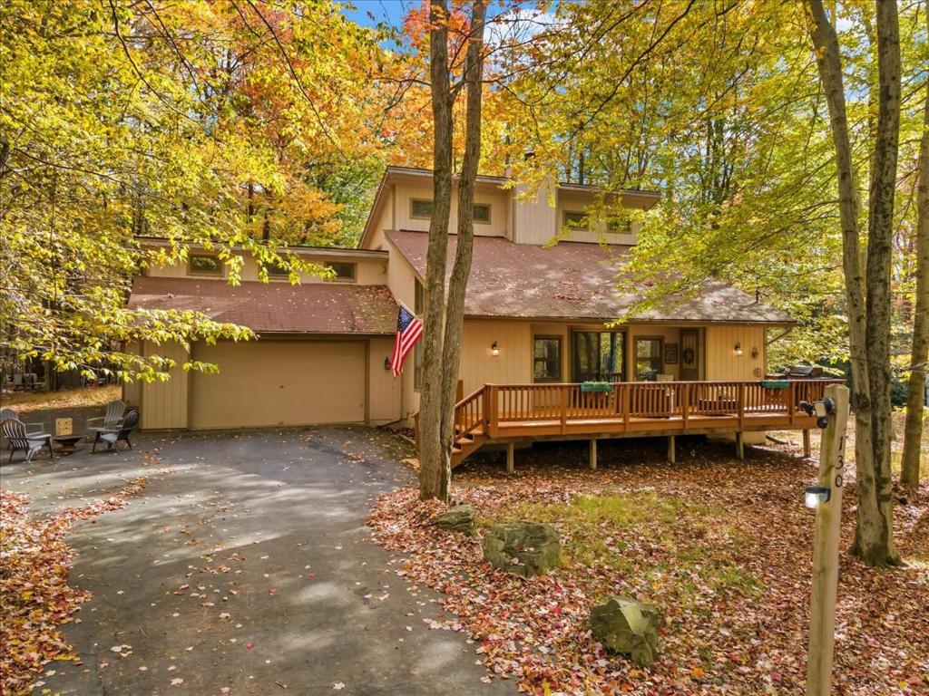 Holiday home Luxury 4 BR House BBQ King Bed Near Waterpark, Locust