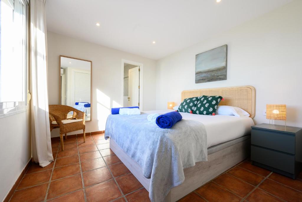 Posteľ alebo postele v izbe v ubytovaní Imperator Sea Views Apartments