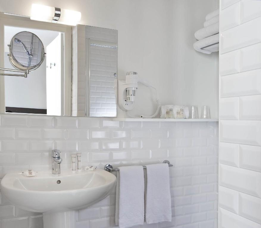 Hôtel des Ecrivains - Resim 20