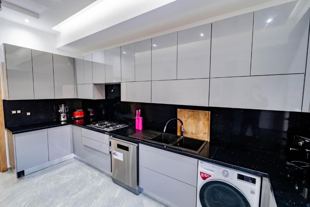 Fotografie z fotogalerie ubytování Étage de villa à la Soukra v destinaci El Aouina