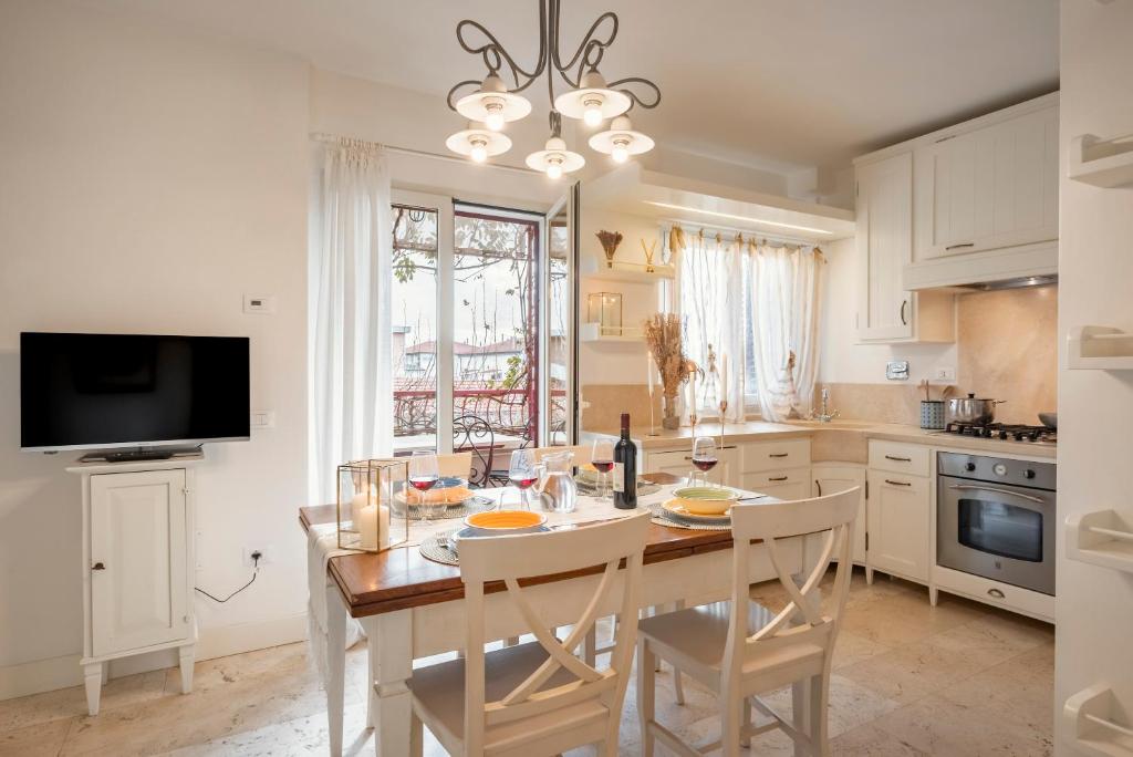 Corso Emanuele Apartments