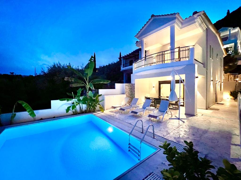 Luxury Villa Agios Dimitrios with private pool by DadoVillas - Two-Bedroom Villa