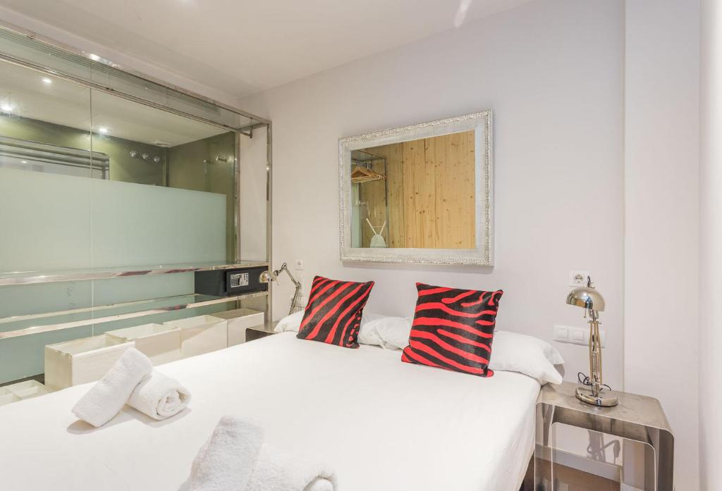 My Space Barcelona Brand New Apartments in City Center - Apartment With Balcony