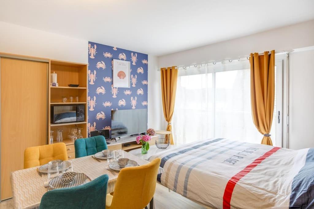 Postel nebo postele na pokoji v ubytování Gîte du Pêcheur
