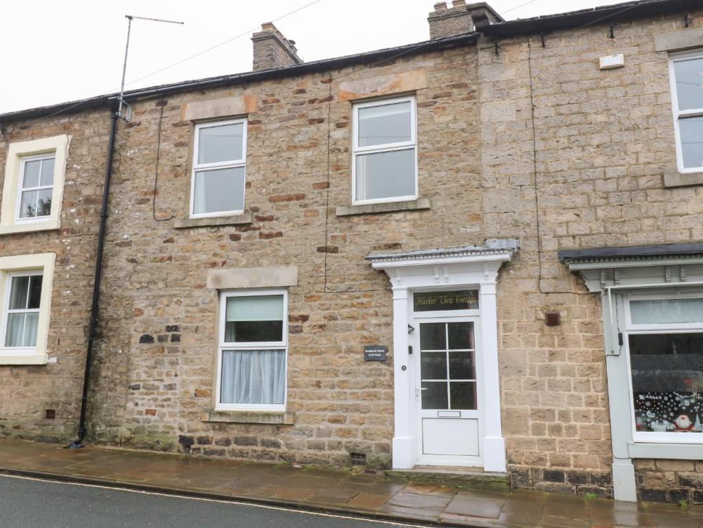 Hoone, kus puhkemaja asub